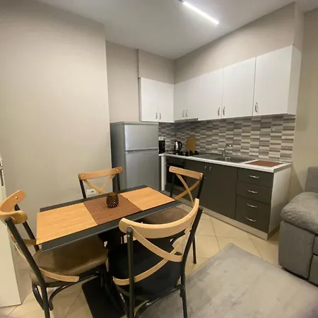 Guesthouse2 Апартаменты Тирана